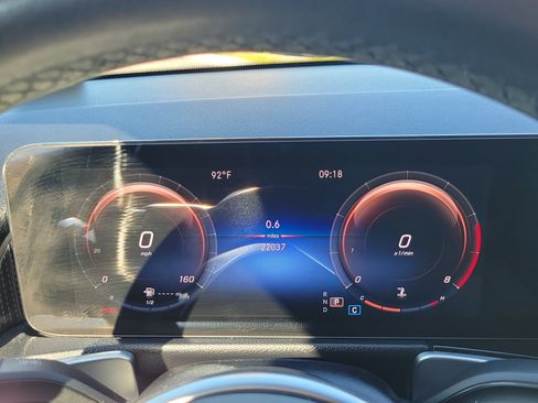 Used 2022 Mercedes-Benz GLB 250 image 29