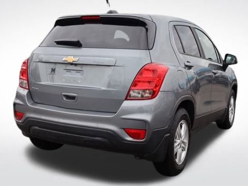Certified 2020 Chevrolet Trax LS w/ Tint and Cruise Package image 11