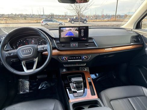 Used 2023 Audi Q5 2.0T Premium w/ Convenience Package image 12