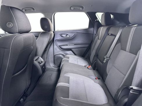 Used 2025 Chevrolet Blazer LT FWD image 26