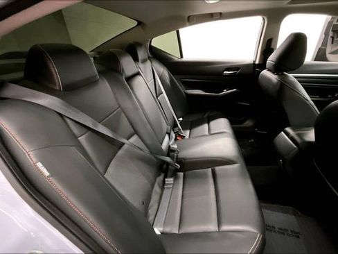 Used 2023 Nissan Altima 2.5 SR w/ SR Premium Package FWD image 26