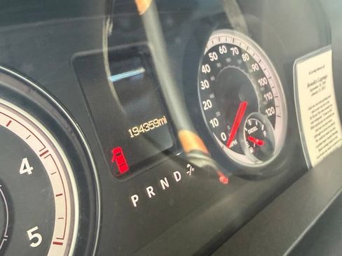 Used 2014 RAM 2500 SLT AWD/4WD image 9