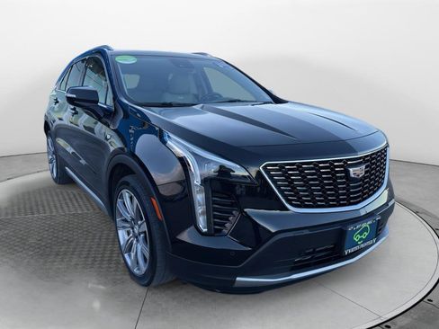 Certified 2022 Cadillac XT4 Premium Luxury w/ Driver Assist Package image 3