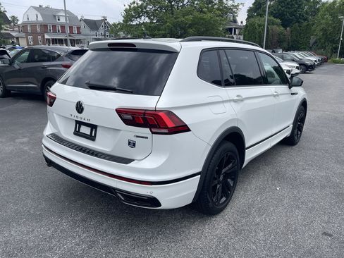 Used 2024 Volkswagen Tiguan SE R-Line AWD/4WD image 7