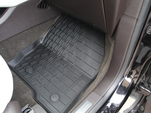 Used 2022 Lincoln Nautilus Black Label w/ Class II Trailer Tow Package image 19