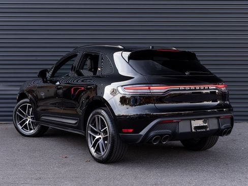 New 2026 Porsche Macan image 3