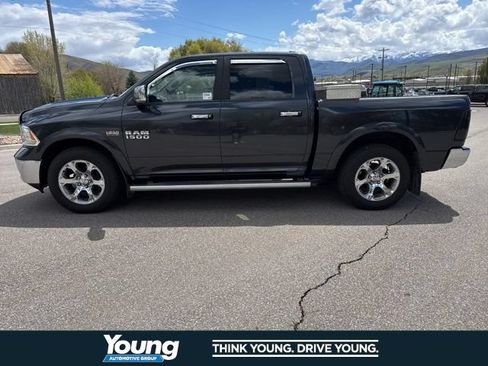 Used 2015 RAM 1500 Laramie AWD/4WD image 3