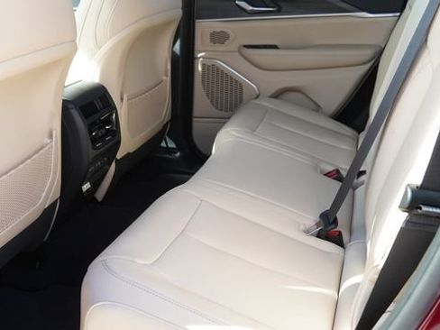 New 2026 Jeep Grand Cherokee Limited image 13