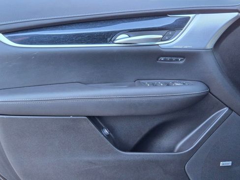Certified 2025 Cadillac XT5 Premium Luxury image 24