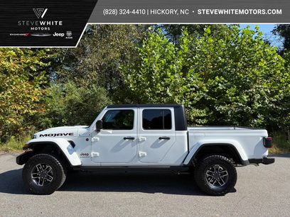 New 2025 Jeep Gladiator Mojave