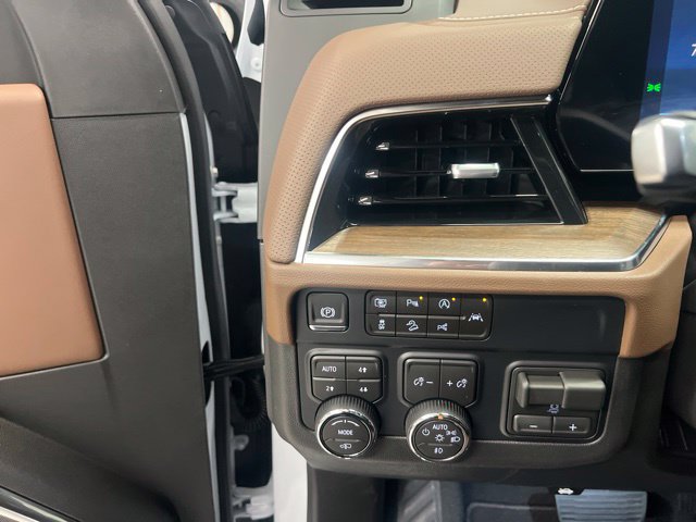 New 2027 Chevrolet Tahoe High Country AWD/4WD image 14