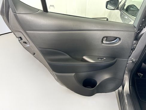 Used 2022 Nissan Leaf S FWD image 25
