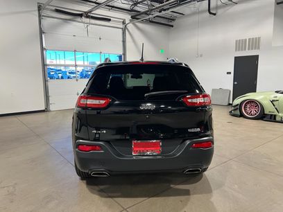 Used 2018 Jeep Cherokee Latitude w/ Cold Weather Group