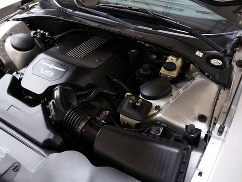 Used 2004 Ford Thunderbird RWD image 22