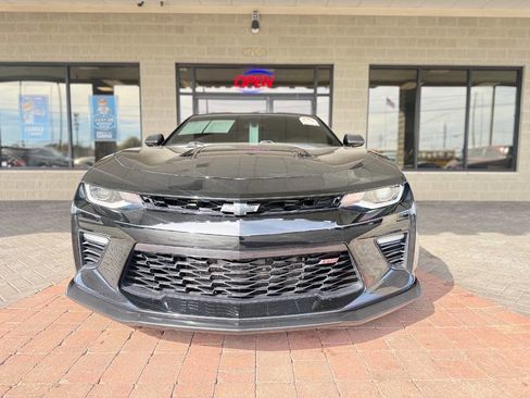 Used 2018 Chevrolet Camaro SS image 22