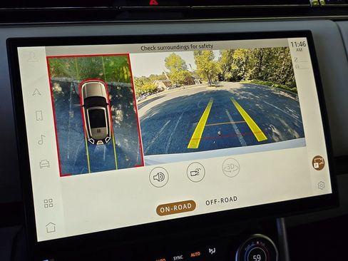 Used 2023 Land Rover Range Rover SE image 34