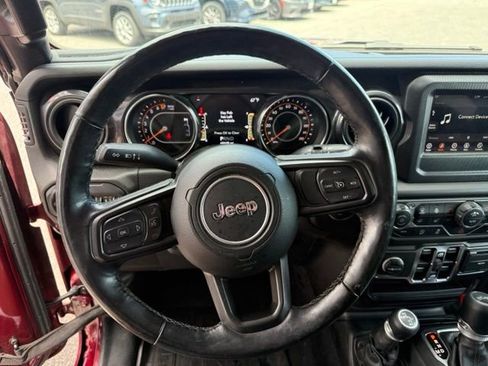Used 2021 Jeep Wrangler Unlimited Sport AWD/4WD image 32