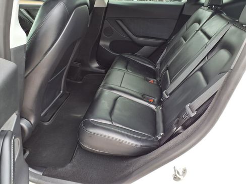 Used 2023 Tesla Model Y Long Range image 15