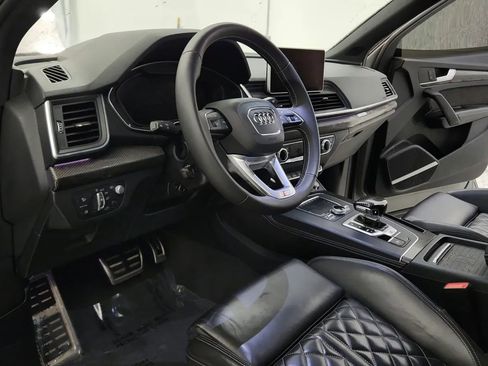 Used 2019 Audi SQ5 Prestige w/ Prestige Package image 13