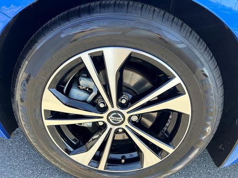 Certified 2022 Nissan Sentra SV w/ All-Weather Package image 9