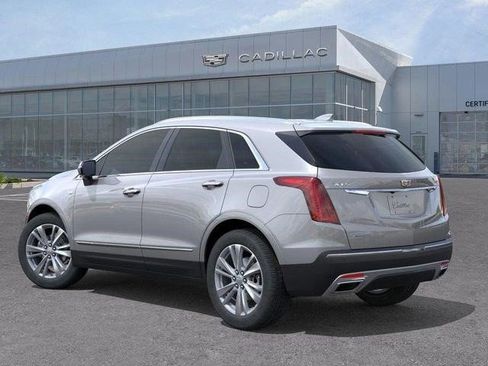 Certified 2025 Cadillac XT5 Premium Luxury AWD/4WD image 3