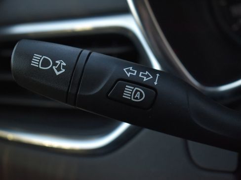 Used 2024 Chevrolet Equinox LT image 23