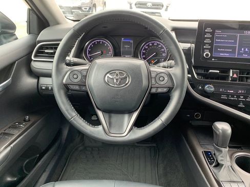 Used 2024 Toyota Camry SE image 17