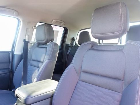 Used 2023 Nissan Frontier SV w/ Technology Package image 28