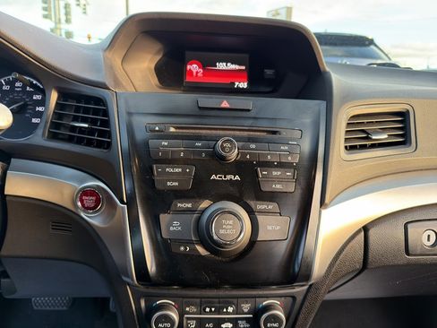 Used 2018 Acura ILX w/ Special Edition Package image 19