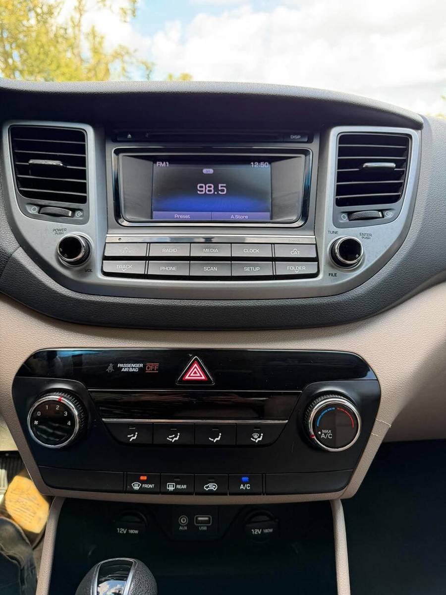 Used 2016 Hyundai Tucson SE FWD image 9