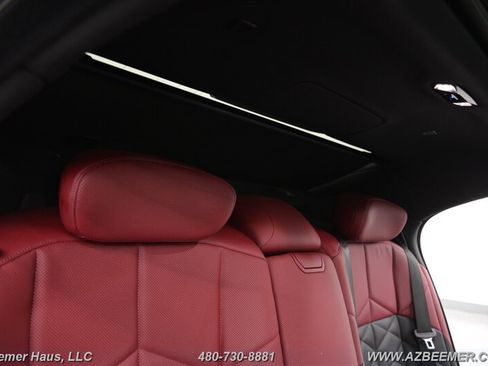 Used 2024 BMW 740i w/ M Sport Professional Package RWD image 28