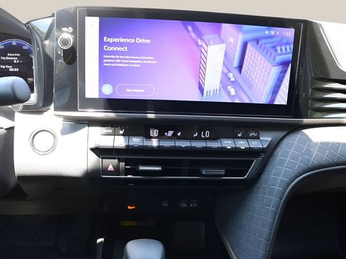 Used 2026 Toyota Camry XLE FWD image 19