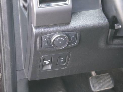 Used 2018 Ford F150 XLT w/ Equipment Group 302A Luxury image 15