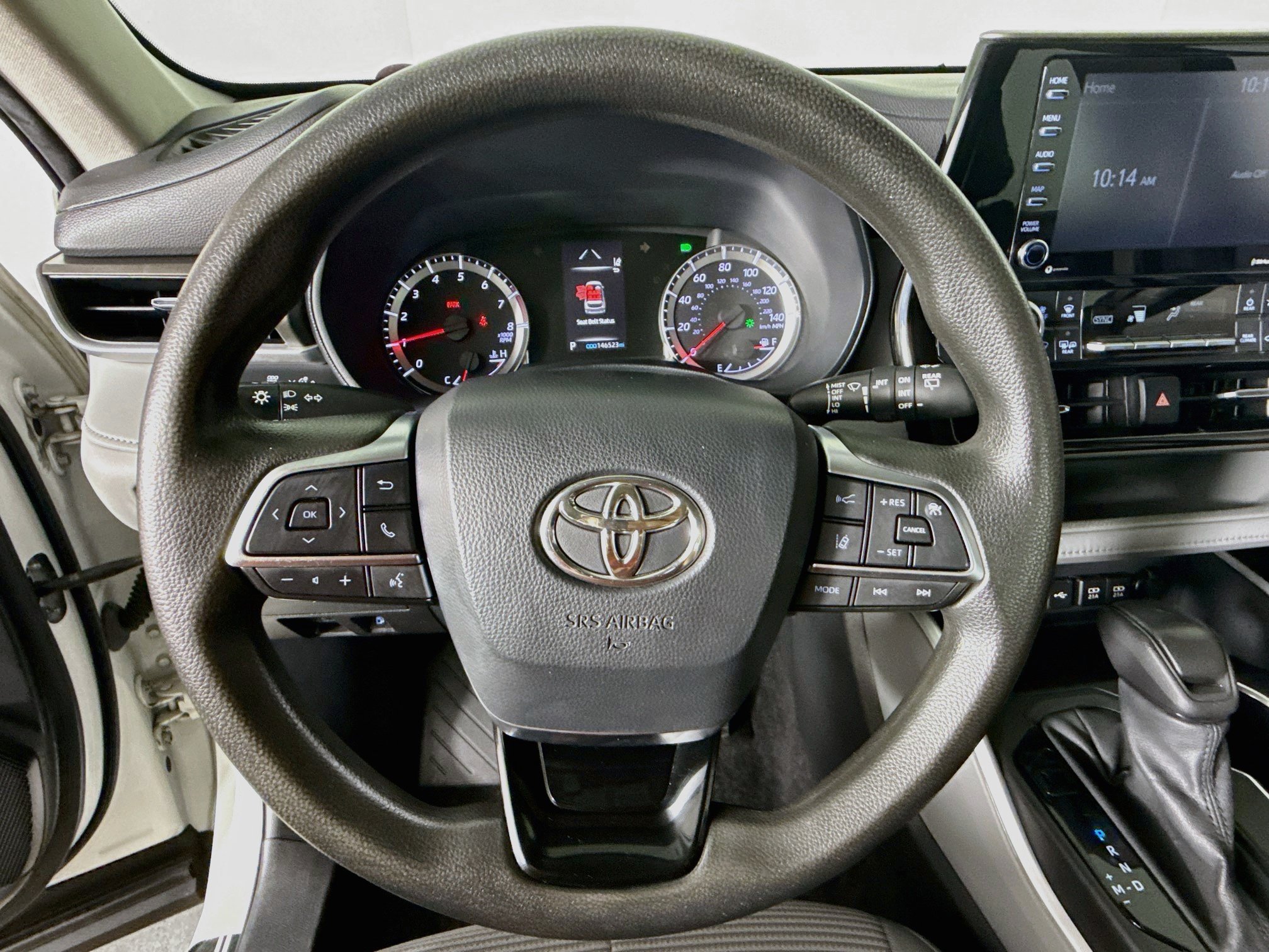 Used 2021 Toyota Highlander L FWD image 11