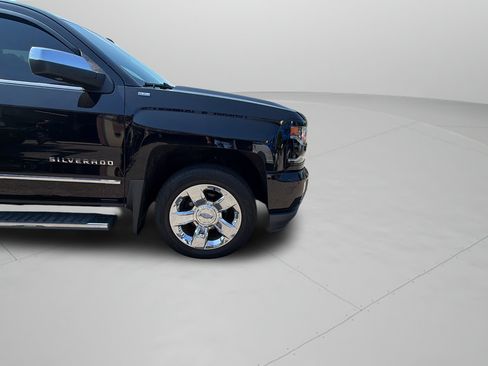 Used 2018 Chevrolet Silverado 1500 LTZ Z71 w/ LTZ Plus Package AWD/4WD image 29