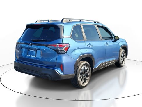 Certified 2025 Subaru Forester Premium image 6