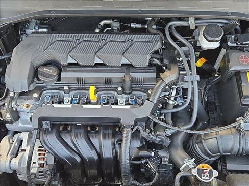 Used 2023 Hyundai Venue SEL FWD image 23