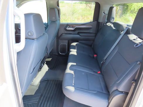 Certified 2023 Chevrolet Silverado 1500 LT AWD/4WD image 28