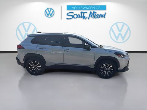 Used 2025 Toyota Corolla Cross AWD Hybrid image 8