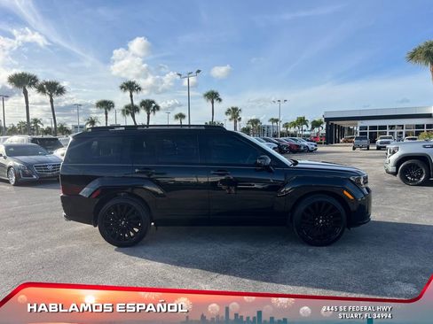 Used 2025 Hyundai Santa Fe Calligraphy image 4