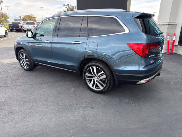 Used 2017 Honda Pilot Touring image 4