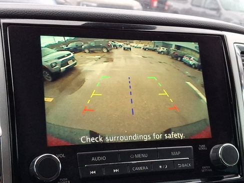 Used 2020 Nissan Titan SV w/ SV Convenience Package image 17