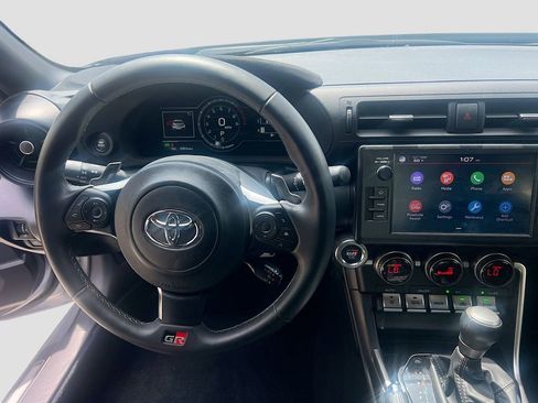 Used 2025 Toyota GR86 Premium RWD image 22