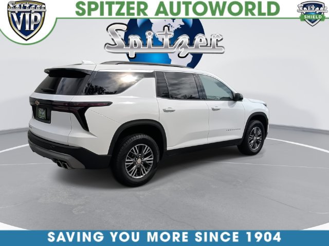 Used 2025 Chevrolet Traverse LT AWD/4WD image 16