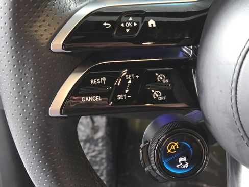 Used 2025 Mercedes-Benz GLE 53 AMG 4MATIC Coupe image 25