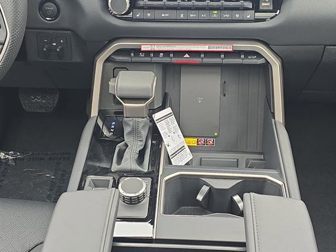 New 2025 Toyota Tundra Limited image 23