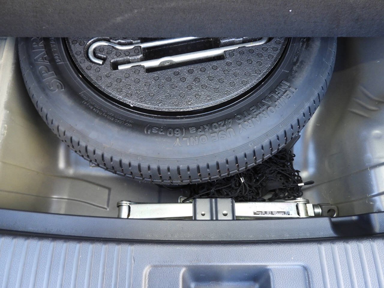 Used 2020 Honda HR-V LX image 32