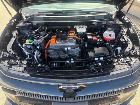 Used 2025 Chevrolet Equinox EV RS image 22