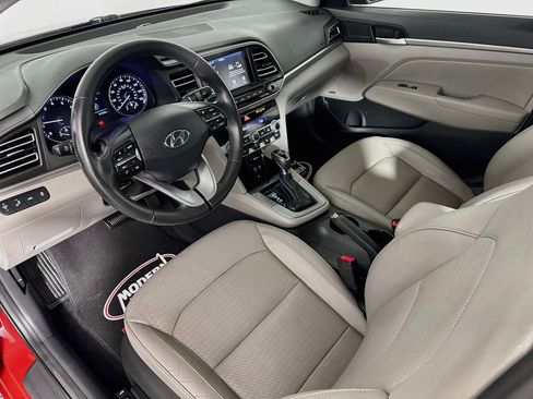 Used 2019 Hyundai Elantra Limited w/ Cargo Package FWD image 8