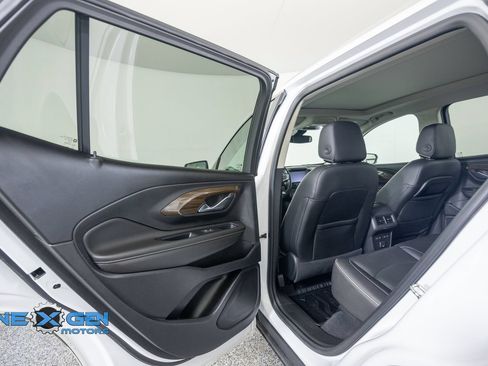 Used 2020 GMC Terrain Denali w/ Denali Premium Package AWD/4WD image 26